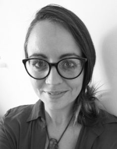 acupuncturist claire